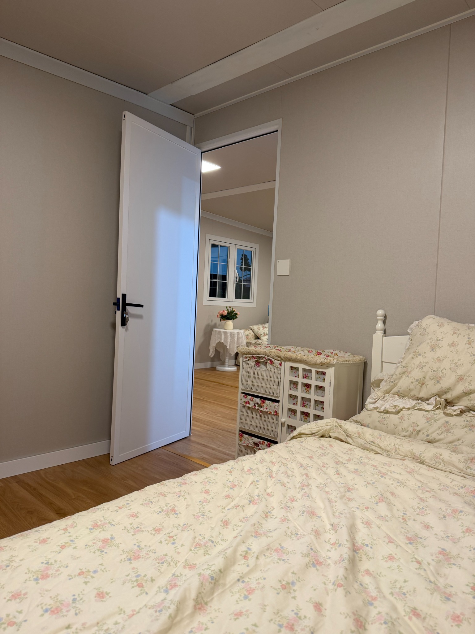 Finished expandable container house bedroom interior